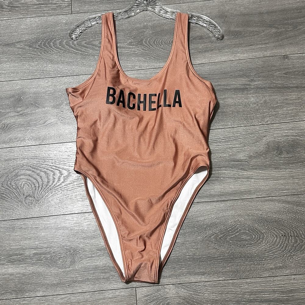 Pretty Robes One Piece Swim Suit S Nude Stretch Low Back Bachella Padded NWOT